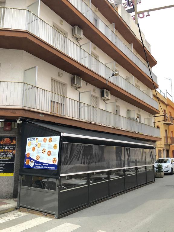 Hostal Los Manos Бланес Екстериор снимка